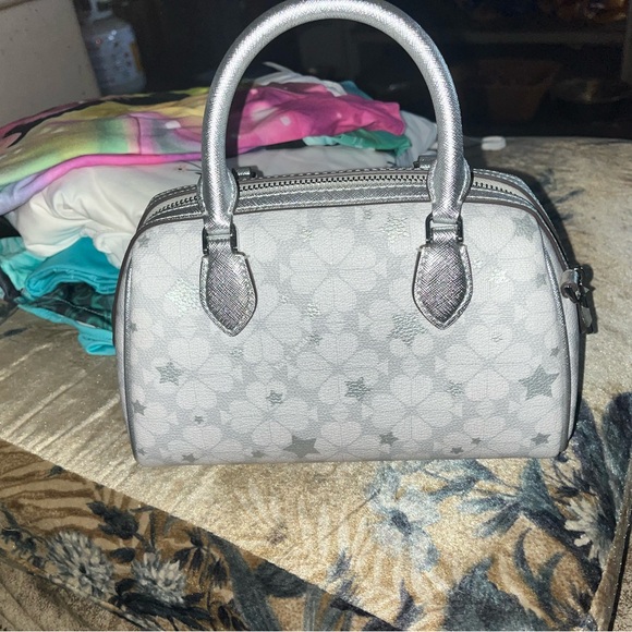 Kate Spade Silver Floral Women's Bag my mom just got it for me 4/02 bday! - Picture 2 of 4